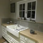 La Maison Jaune Hébergement de vacances Sainte-Cécile