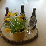 La Maison Jaune Hébergement de vacances Sainte-Cécile