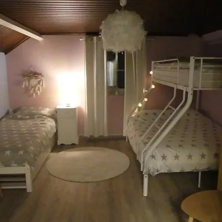 La Maison Jaune Ferienhaus