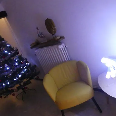 La Maison Jaune Holiday home