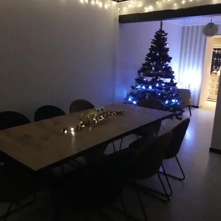 La Maison Jaune בית נופש סנט - ססיל