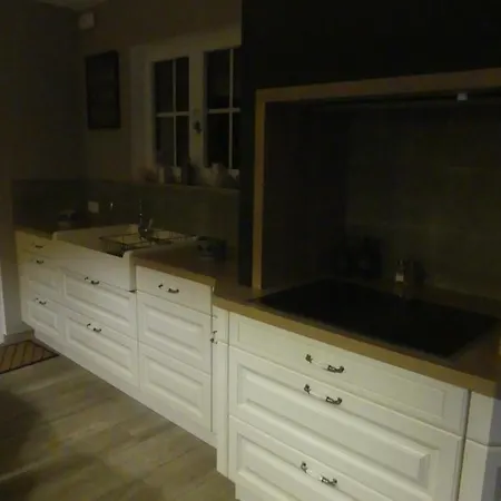 La Maison Jaune *
