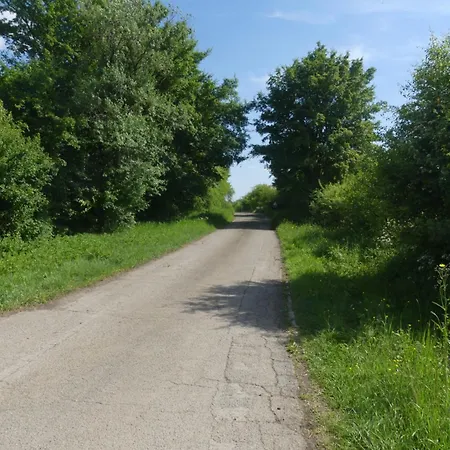 בית נופש La Maison Jaune *